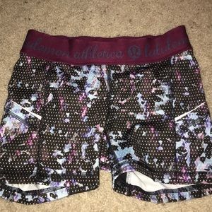 PATTERNED SPANDEX LULULEMON *negotiable*